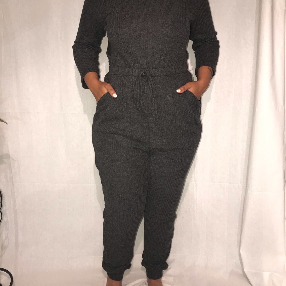 Super cute jumpsuit!!